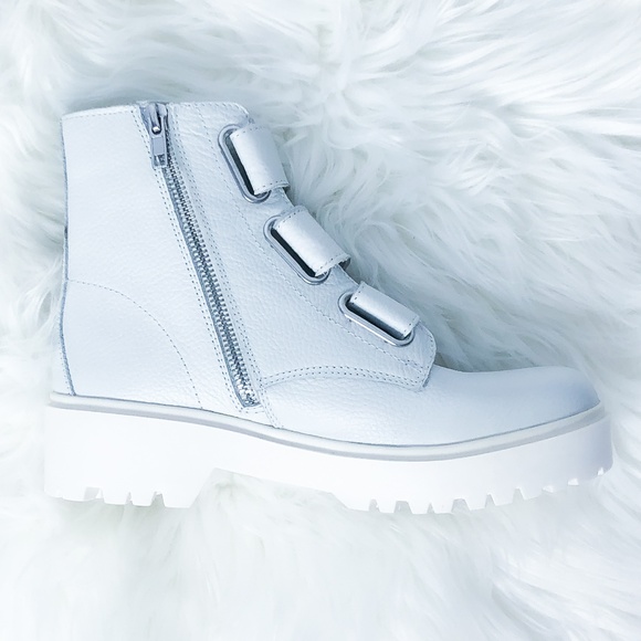 Steve Madden Shoes - NEW Steve Madden Combat Boots Size 7